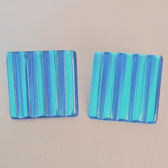 Corrugated Lucite Square Earrings Electric Blue Studs Pierced - Picture 6 of 9